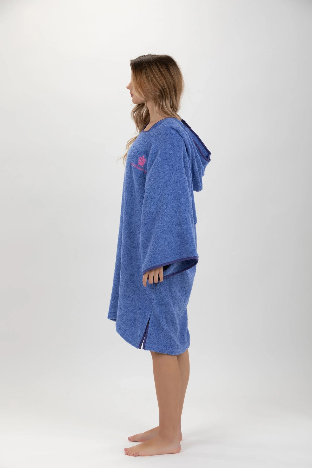Poncho de Surf Pacifique Sud em Algodão com Mangas – Roxo, Tamanho Único