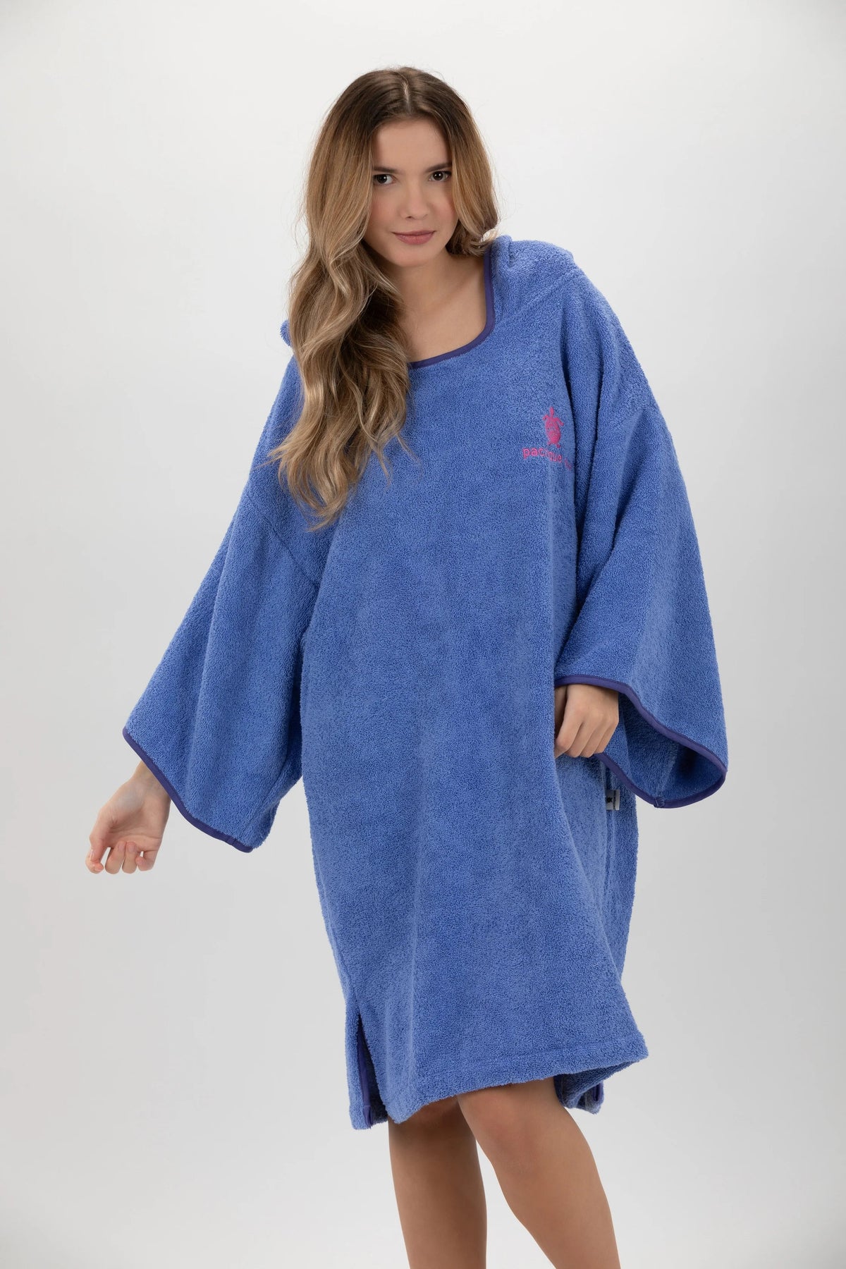 Poncho de Surf Pacifique Sud em Algodão com Mangas – Roxo, Tamanho Único