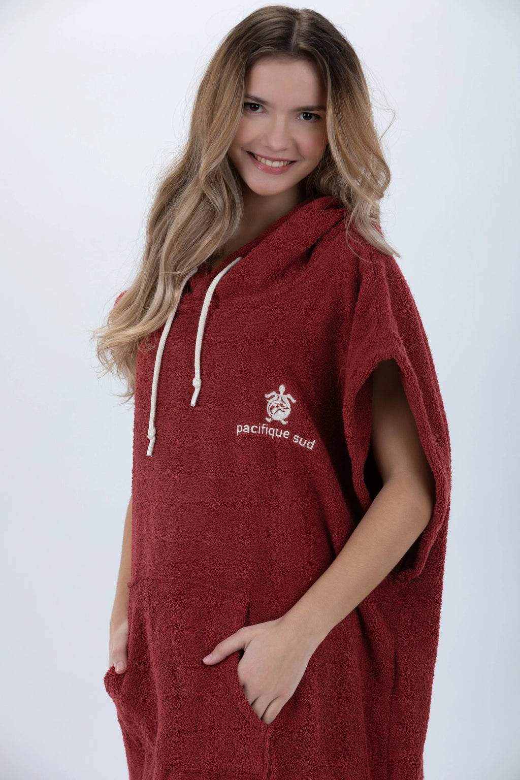 Poncho de Surf Pacifique Sud em Algodão sem Mangas – Bordô, Tamanho M