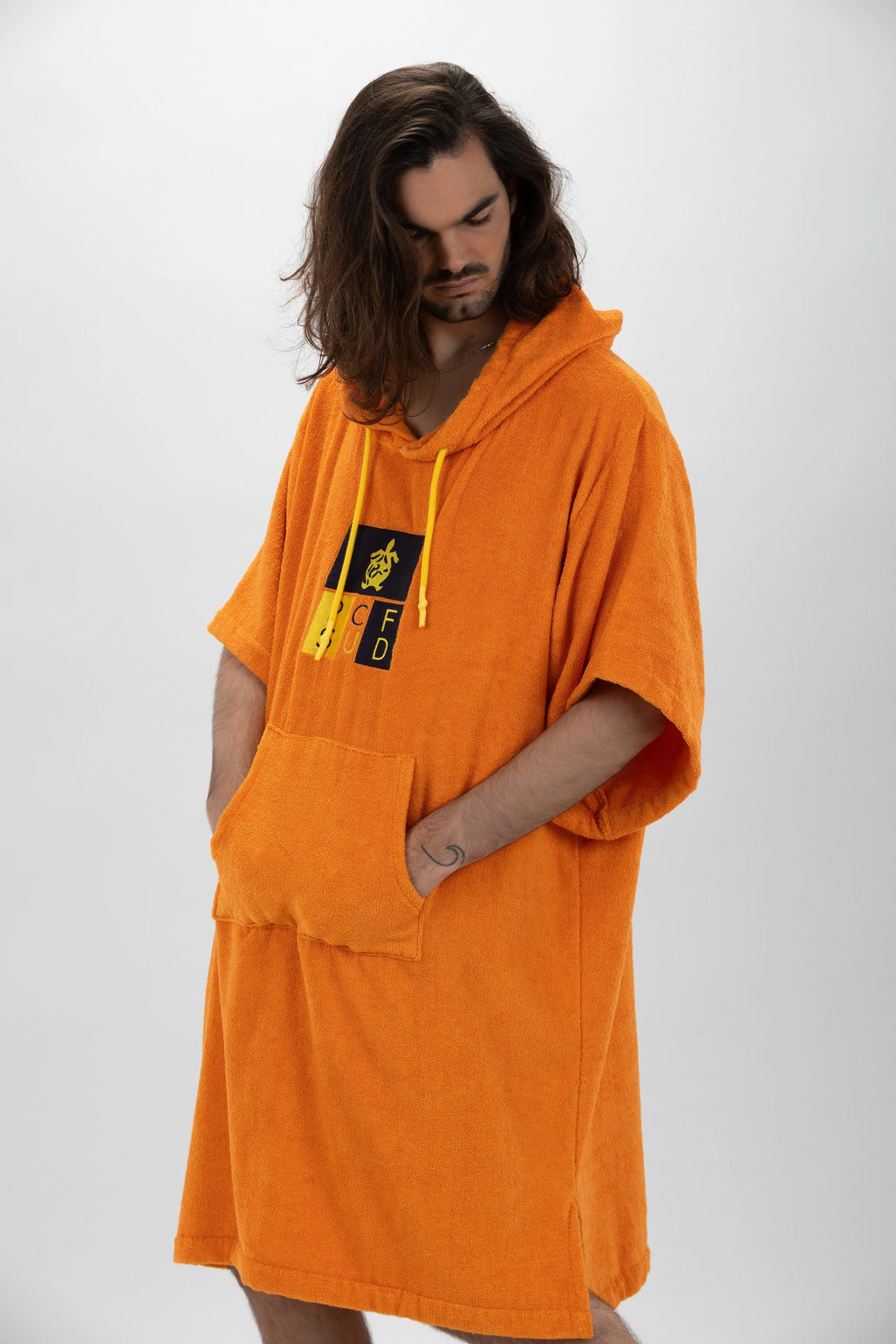 Poncho de Surf Pacifique Sud em Tencel com Mangas – Laranja, Tamanho Único