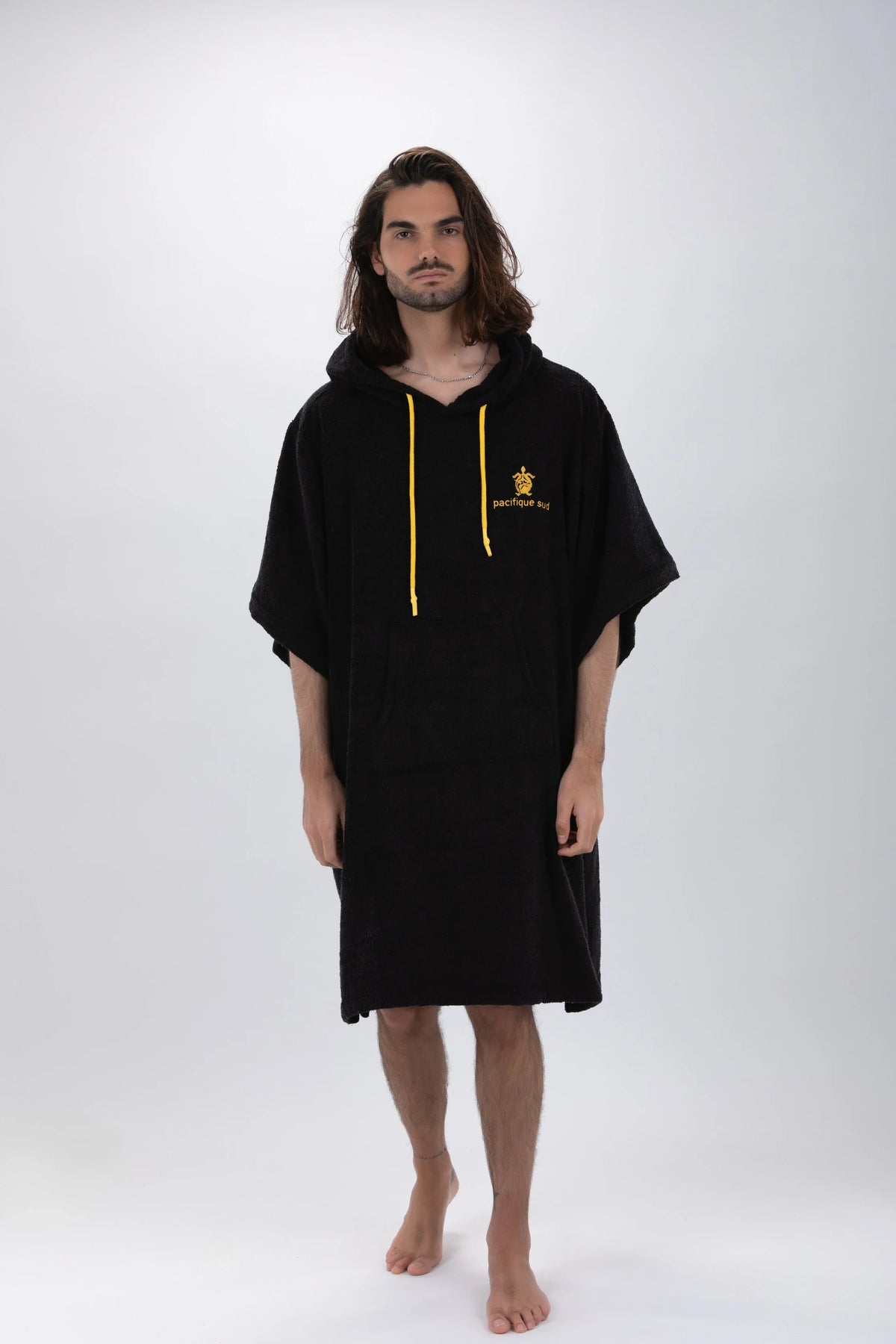 Poncho de Surf Pacifique Sud em Tencel com Mangas – Preto, Tamanho Único
