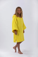 Poncho de Surf Júnior Pacifique Sud em Algodão com Mangas – Amarelo