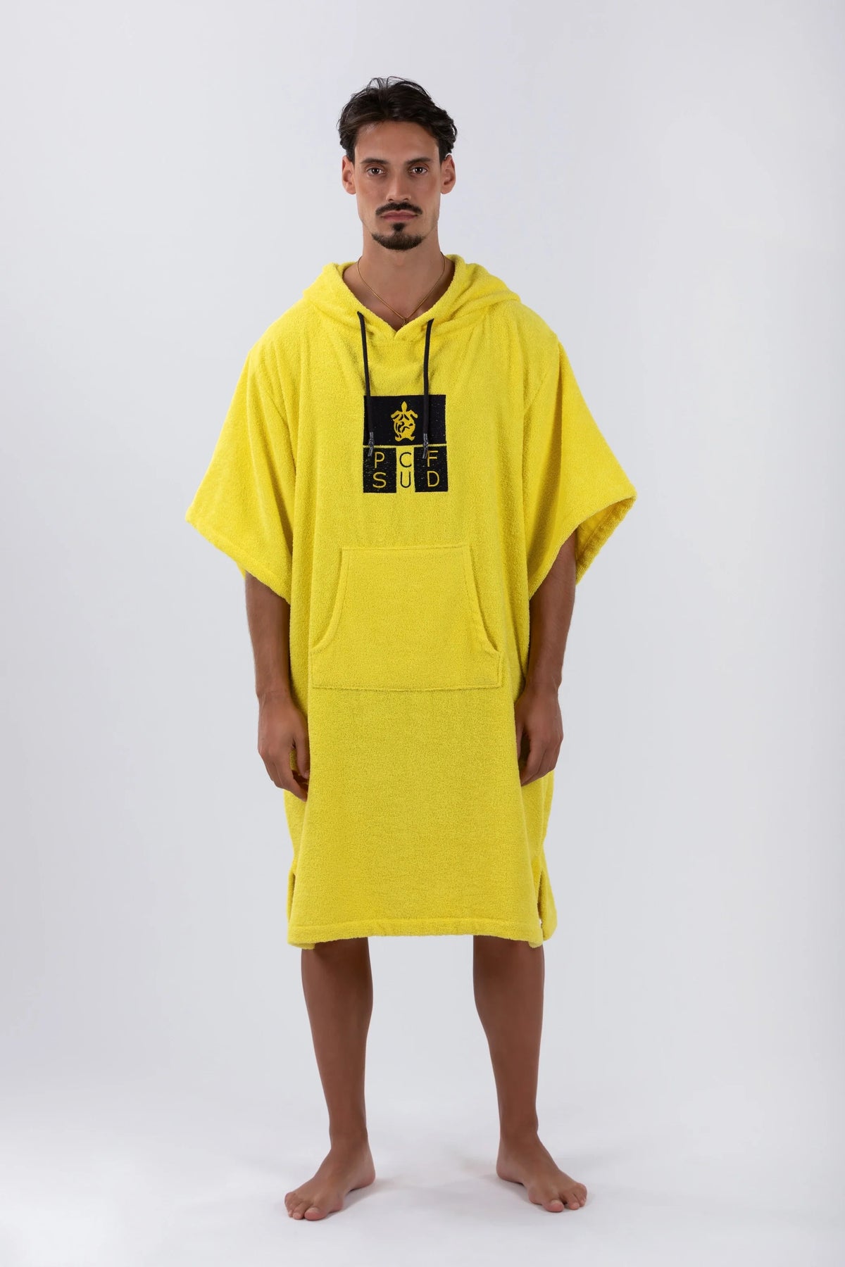 Poncho de Surf Pacifique Sud em Algodão com Mangas – Amarelo, Tamanho Único