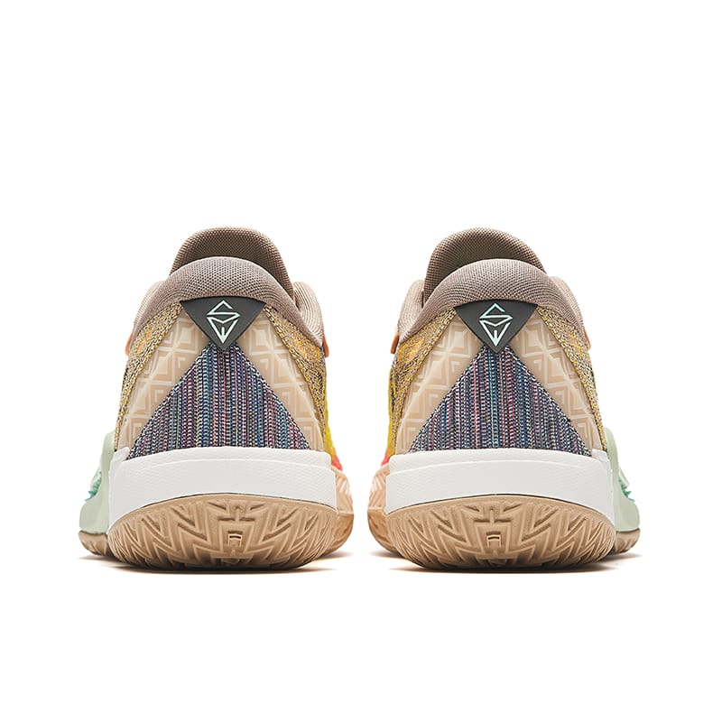 Sapatilhas de Basquetebol Anta Shock Wave 6.0 – Bege